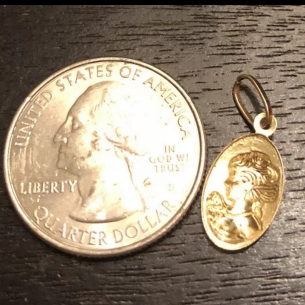 18k solid GOLD CAMEO PENDENT - Picture 7 of 7